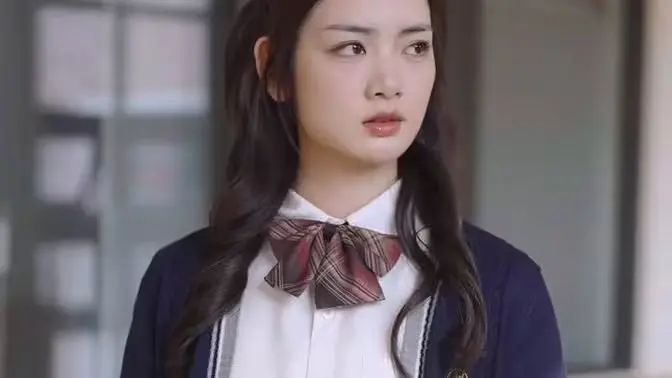 《妹妹别哭-同学你认错人了》：爆笑校园喜剧，认错人引发的乌龙事件，让你笑到肚子疼！